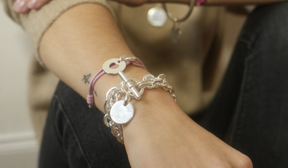 Bijoux femme en soldes : nos meilleures idées à moins de 30 €