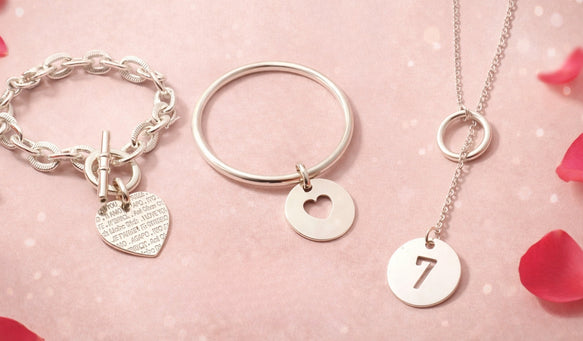 Bijoux pour la Saint-Valentin : Signification et idées cadeaux