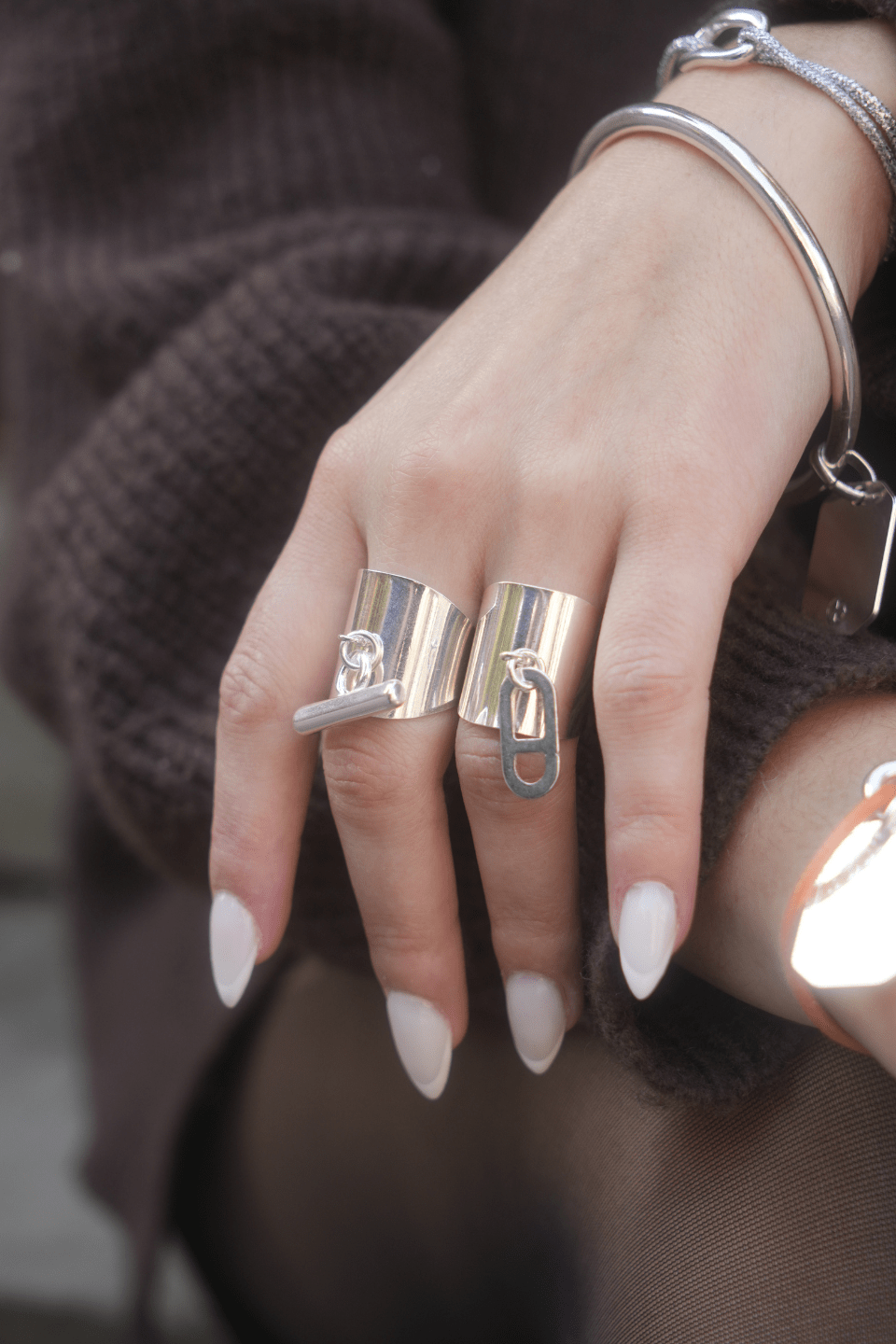 Bague large argentée pendentif Noé