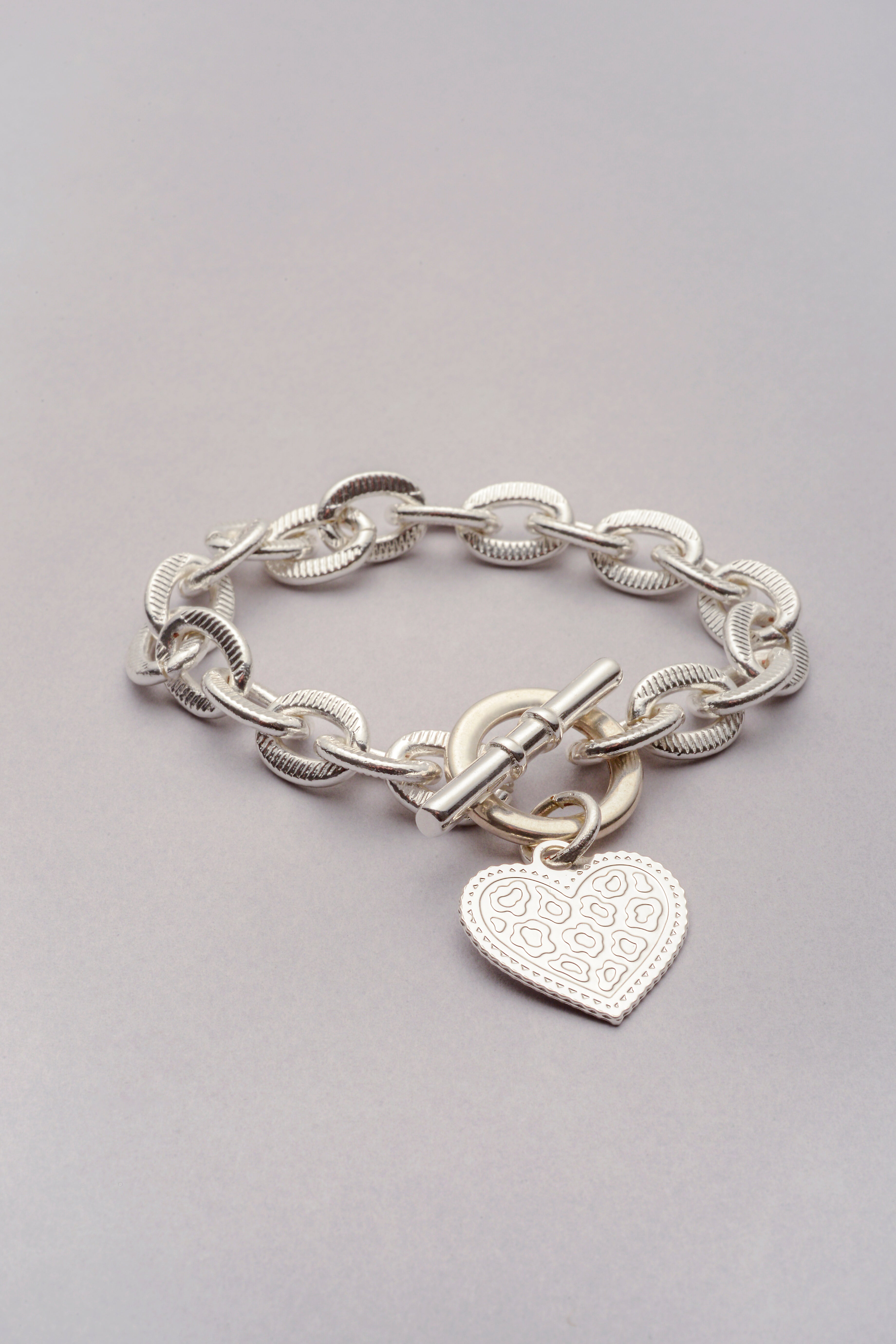 Le bracelet Scarlett à gros maillons de la collection Coeur Sauvage de Musardise