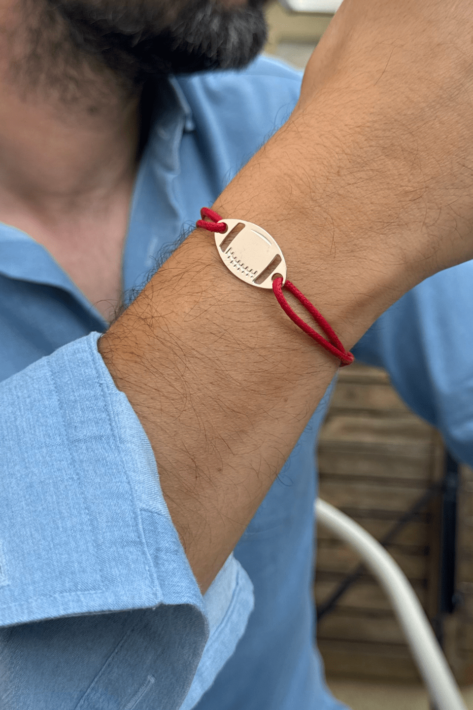 Bracelet ballon de rugby mixte argenté fabriqué en France.Bracelet Rugby homme. Bijou made in France. 