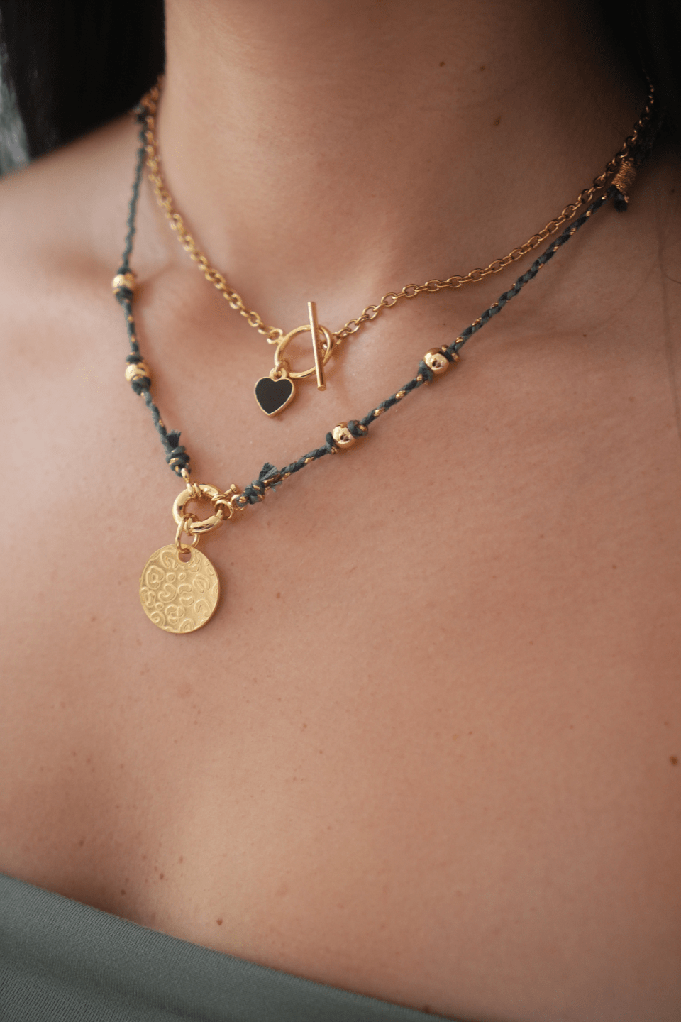 Collier tressé médaille Léopard doré