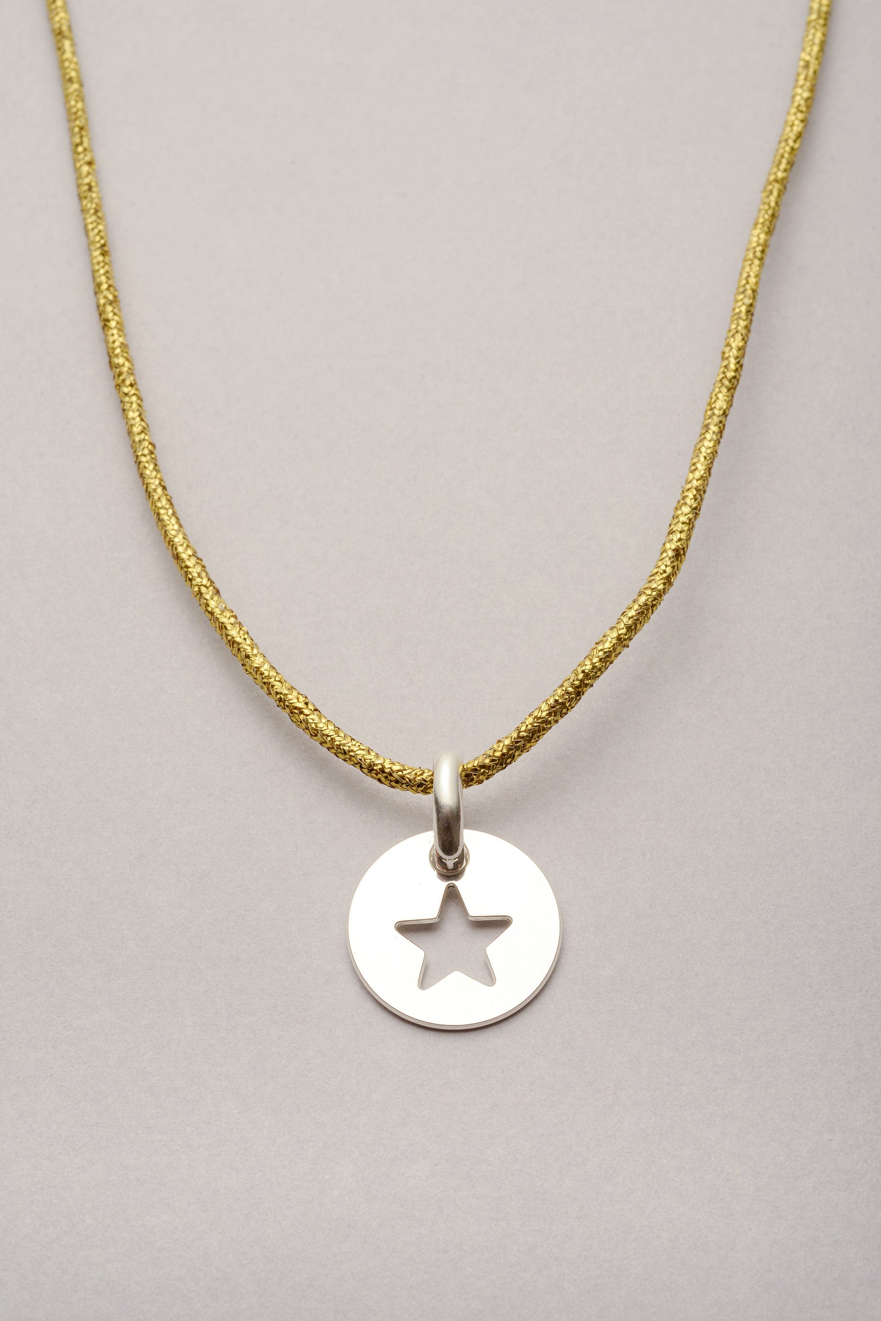 Collier médaille Étoile argenté