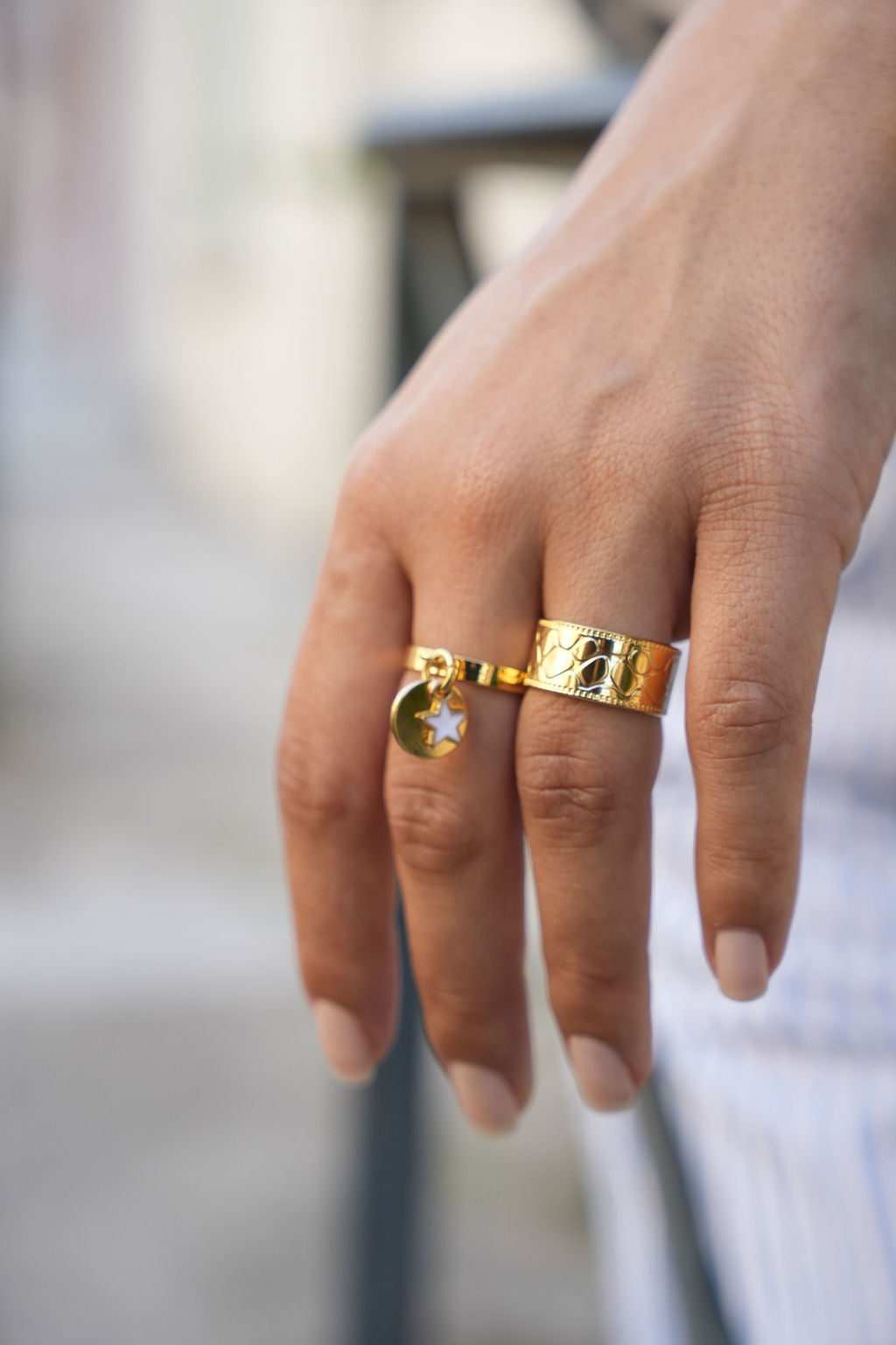 Bague médaille Star dorée