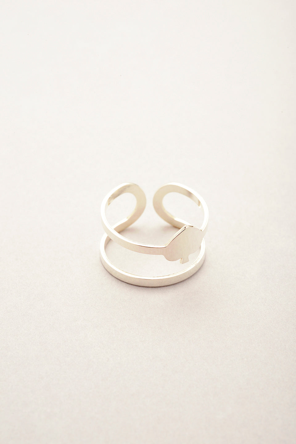 Bague argentée motif Pique ajouré – Musardise