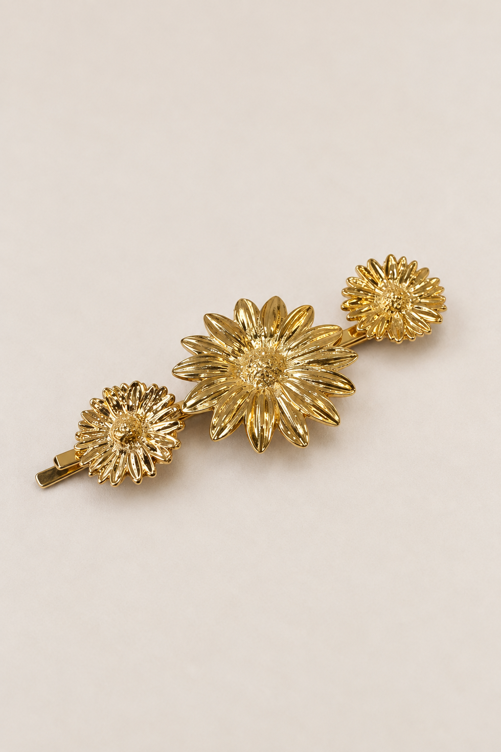 Barrette fleurs dorée Musardise