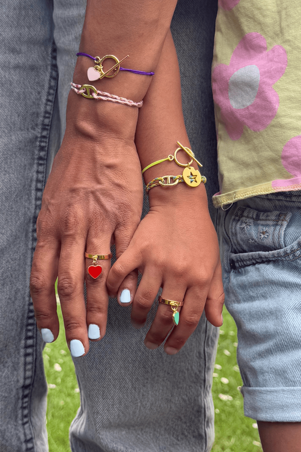 Bague fine dorée Coeur coloré