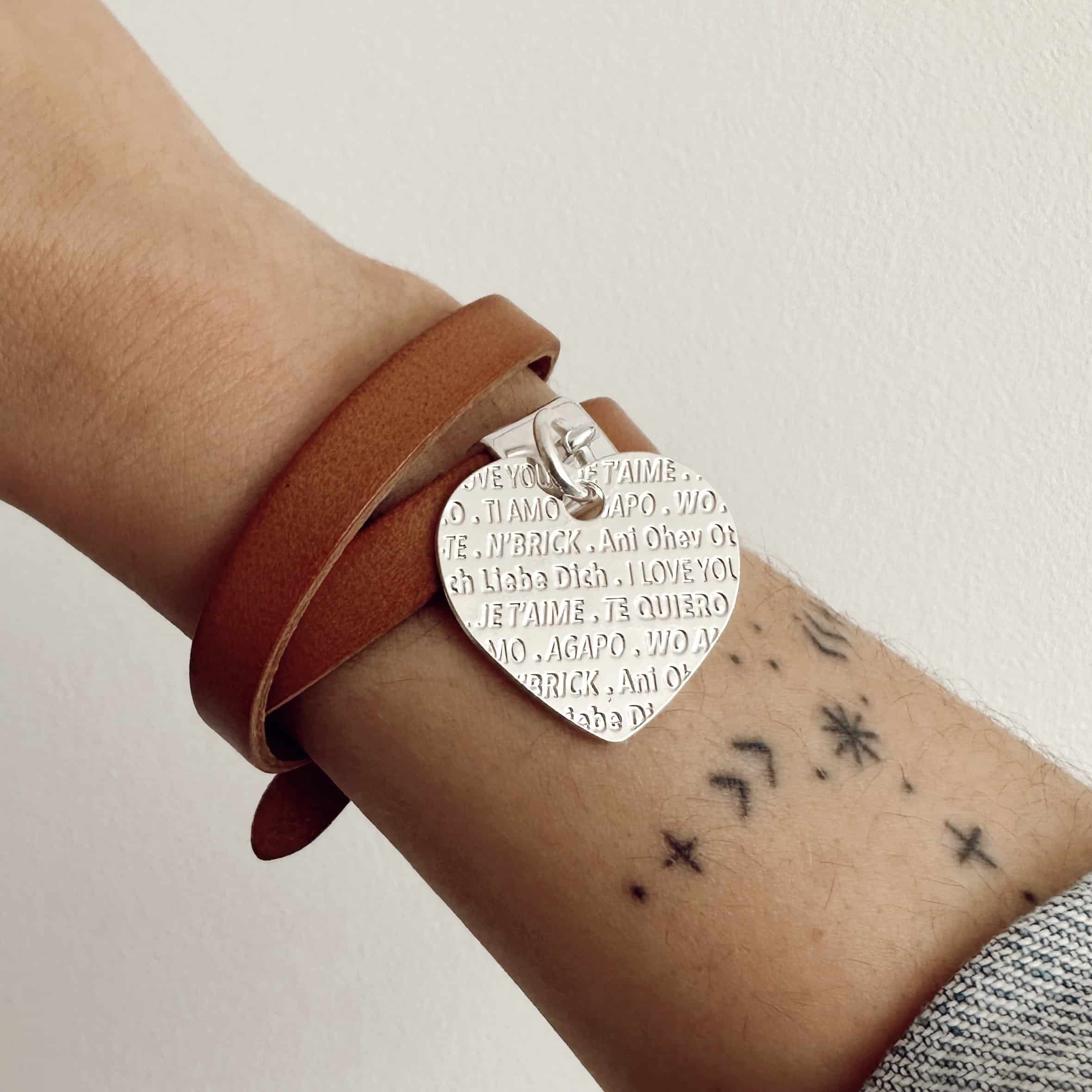 Bracelet cuir coeur double tour argenté avec gravure je t'aime