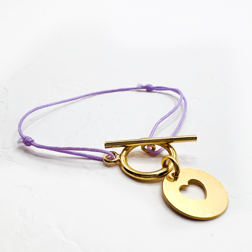 Bracelet cordon coloré avec pendentif coeur doré