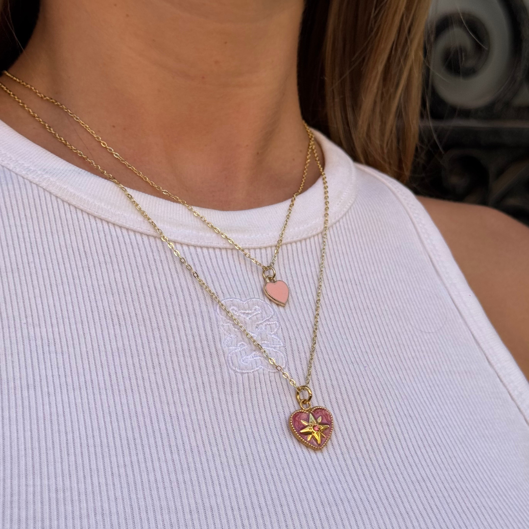 Collier chaîne pendentif coeur coloré rose pâle